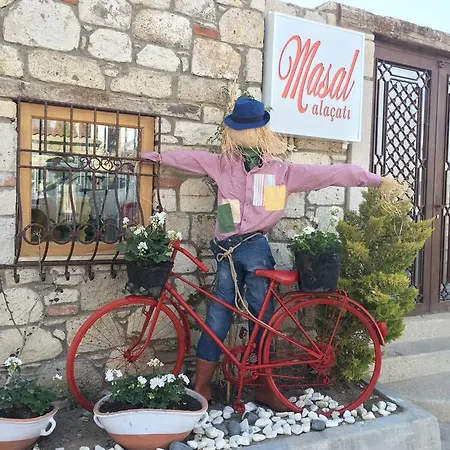 Signature By Masal Butik Alaçatı